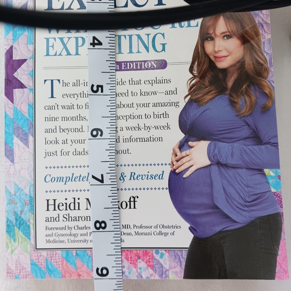 "What To Expect When You're Expecting" Pregnancy Book & Journal Organizer, Set - Picture 7 of 16